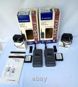 2 MOTOROLA TALKABOUT DISTANCE DPS 5 MILE TWO-WAY RADIO Model P24SRT03G2A, tested