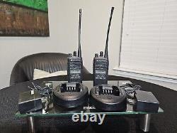 2 Motorola CP185 Portable UHF (435-480)Two-Way Radio Walkie Talk AAH03RDF8AA7AN