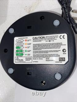 2 Motorola PR400 UHF 16 Channel Two-Way Radios AAH65RDC9AA2AN Chargers Batteries