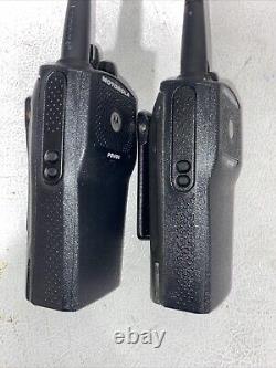 2 Motorola PR400 UHF 16 Channel Two-Way Radios AAH65RDC9AA2AN Chargers Batteries