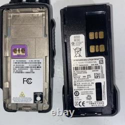 2 Motorola Xpr 3300e Uhf 403-512mhz Radios, Battery & Charger Aah02rdc9va1an
