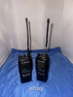 2 X Motorola HT1250LS+ UHF 403-470MHZ Two Way Radio AAH25RDH9DU5AN WithBattery