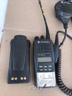 2 X Motorola HT1250 LS+ UHF 450-512MHz 4W 16CH Two Way Radios AAH25SDH9DP5AN