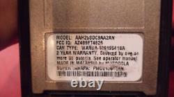 2 x Motorola HT750 UHF 403-470 MHz 4w 4CH Two Way Radios withBatt AAH25SDC9AA2AN