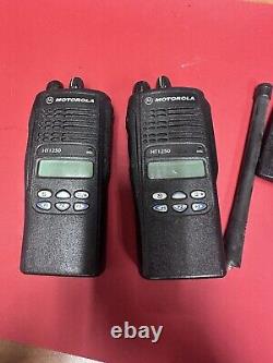 2x MOTOROLA HT1250 VHF 136-174MHz Police Fire EMS Two-Way Radio AAH25KDF9AA5AN