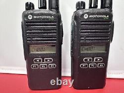 2x Motorola CP185 Two Way Radio UHF 435-480mhz 16Ch AAH03RDF8AA7AN Withbatteries