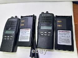 2x Motorola HT1250 UHF 403-470MHZ 4W 128CH Two Way Radio AAH25RDF9AA5AN