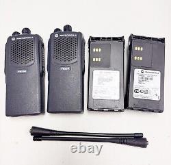 2x Motorola PR860 AAH45SDC9AA3AN 16CH 450-512MHz UHF Two-Way Radio With Batteries