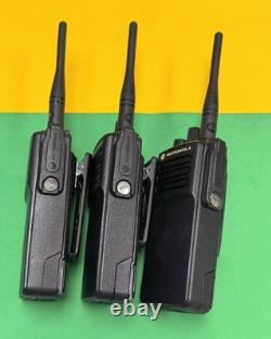 3X Motorola XPR 7380e Two-Way Radios 800/900Mhz AAH56UCC9WB1AN withBatteries