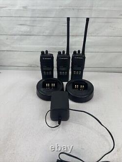 3 MOTOROLA HT1250 VHF 136-174MHz Two-Way Radio AAH25KDF9AA5AN 2 Charger Read