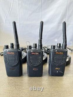 (3) Motorola Mag One BPR40 4 Watt UHF Two Way Radio (450-470 MHz) AAH84RCS8AA1AN