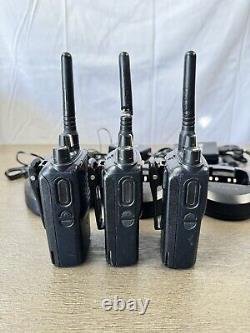 (3) Motorola Mag One BPR40 4 Watt UHF Two Way Radio (450-470 MHz) AAH84RCS8AA1AN