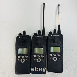 3 PK MOTOROLA XTS2500 1.5 UHF 380-470 MHz TWO WAY Radio H46QDD9PW5BN NO BATTERY