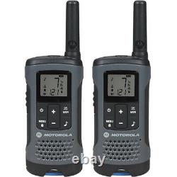 3 x Motorola Talkabout T200 FRS/GMRS Two-Way Radios (2-Pack, Gray) (T200) + Mic