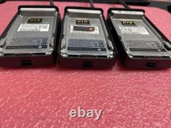 3x Motorola EVX-261-G7-5 EVX-261-G6-5 Two Way Radio W Batteries