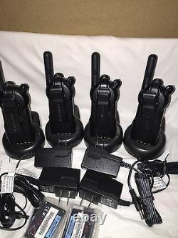 4 CLS1410 UHF Portable Two-way Radios Good Condition