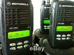 (4) MOTOROLA HT1250 VHF 136-174MHz 128ch two-way radios AAH25KDF9AA5AN CP XTS