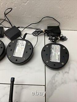 (4 PACK) Motorola VX-261 Portable Two-Way Radios with Chargers