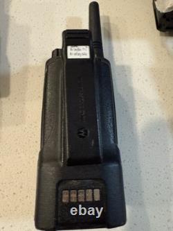 5 Pack Motorola RMU2080D On-Site 8-Channel UHF Two-Way Business With Chargers