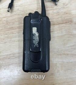 5x Motorola Radius SP50 P94YQS20A2AA Two-Way Radio with Charger