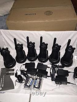 6 CLS1410 UHF Portable Two-way Radios Good Condition