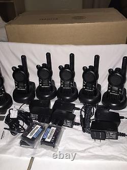 6 CLS1410 UHF Portable Two-way Radios Good Condition