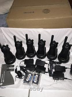6 CLS1410 UHF Portable Two-way Radios Good Condition