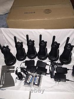 6 CLS1410 UHF Portable Two-way Radios Good Condition