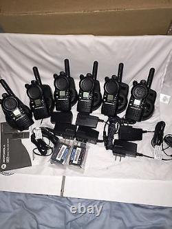 6 CLS1410 UHF Portable Two-way Radios Good Condition