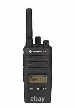 6 Motorola RMU2080d 2 Watt UHF Business Two-way Radios & Bank Charger