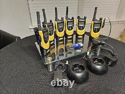 6 Motorola XTN XU2100 UHF Two Way Radio With Holsters + 2 Charging Bases (READ)