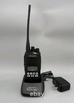 8 ANALOG DIGITAL XPR TWO WAY RADIO With BATTERY, Charges, And Mics