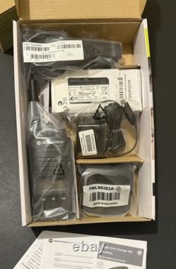 -Bundle- Motorola RMU2080D On-Site 8 Channel UHF Two-Way Radio withDisplay