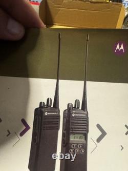 CP185 UHF AAH03RDF8AA7AN Original Motorola 435-480 MHz Handheld Two-Way Radio