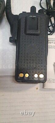 EUC Motorola XPR 7350e AAH56JDC9WA1AN VHF Two Way Radio 136-174 MHz. MHz Charger
