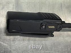 EUC Motorola XPR 7350e AAH56JDC9WA1AN VHF Two Way Radio 150.8-173.4 MHz Charger