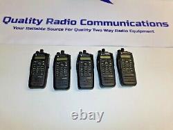 Five Motorola MOTOTRBO XPR6580 Two Way Radio 806-941 MHz AAH55UCH9LB1AN 800 MHz