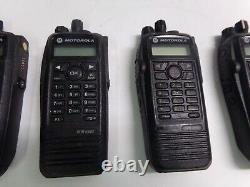 Five Motorola MOTOTRBO XPR6580 Two Way Radio 806-941 MHz AAH55UCH9LB1AN 800 MHz