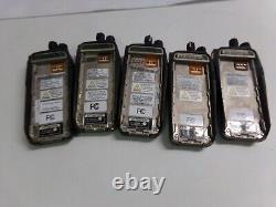 Five Motorola MOTOTRBO XPR6580 Two Way Radio 806-941 MHz AAH55UCH9LB1AN 800 MHz