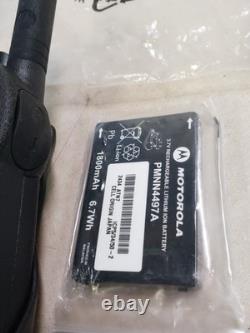 GENUINE MOTOROLA CLS1410 5-Mile 4-Channel UHF Two-Way Radio, Clip & Battery