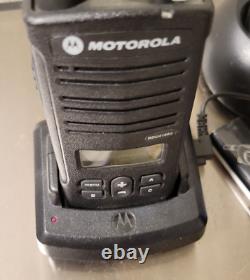 Genuine Motorola RDU4160d Two Way Radio RDX with Charging Station & XTN Walkie