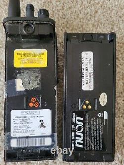 LOT OF 2 Motorola HT1000 H01SDC9AA3DN UHF 16 Channel Portable Radio Working