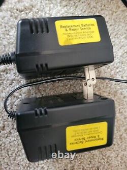 LOT OF 2 Motorola HT1000 H01SDC9AA3DN UHF 16 Channel Portable Radio Working