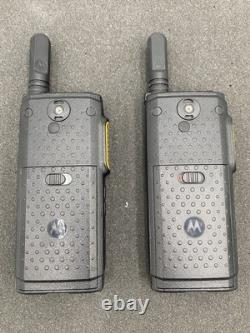 LOT OF 2 Motorola SL3500e Two-Way Portable Radio AAH88YCD9SA2AN parts