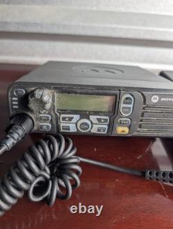 LOT OF 2 Motorola XPR 4550 Two Way Radios AAM27QNH9LA1AN POWERS ON UNTESTED