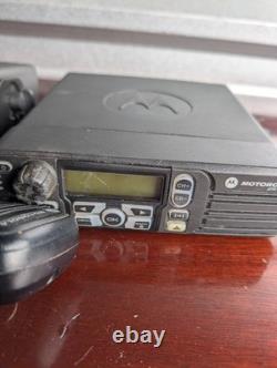 LOT OF 2 Motorola XPR 4550 Two Way Radios AAM27QNH9LA1AN POWERS ON UNTESTED