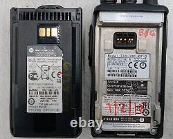 LOT OF 5 Motorola EVX-261-G7-5 UHF 470-512 MHz Two Way Radio With Charging base