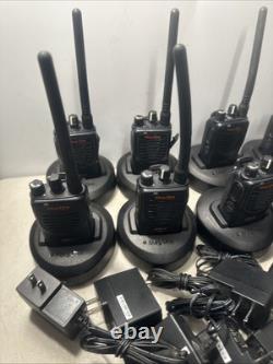 Lot Of 10 Motorola Mag One BPR40 Two-Way Radio-AAH84KDS8AA1AN Full Set