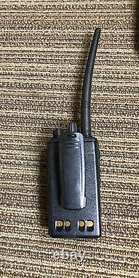 (Lot Of 13) Motorola VX-261-G7-5 Two Way Radios NO BASES