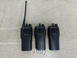 Lot Of 3 Motorola Radius Cp200 Two-way Uhf Radios Aah50rdc9aa2an 16 Channel